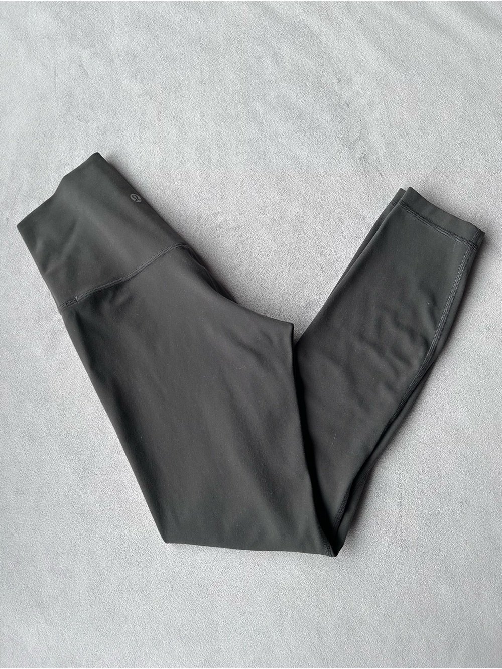 Lululemon ~ Align Pant ~ Dark Carbon ~ Women’s Size 4